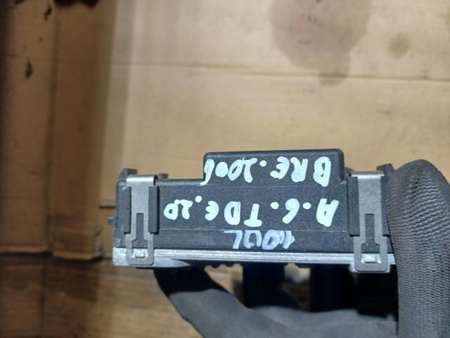 bontott AUDI A6 C6 Hűtőventilátor Relé