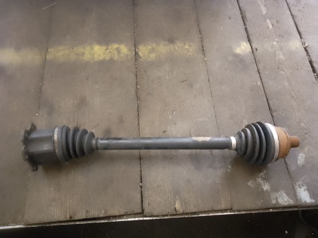 bontott AUDI A6 C6 Jobb Féltengely