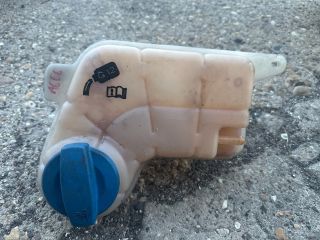 bontott AUDI A6 C6 Kiegyenlítő Tartály