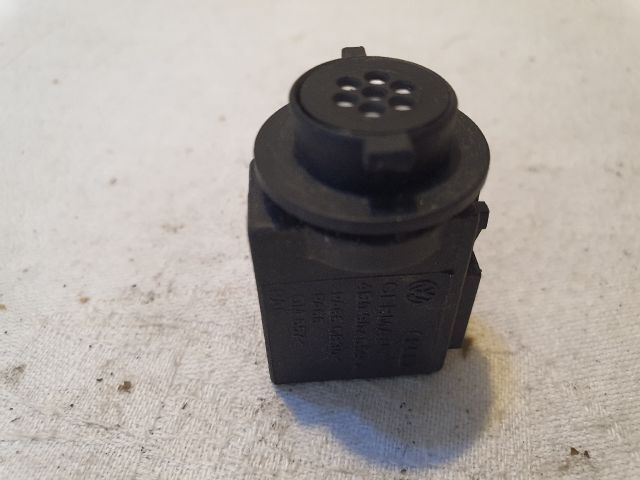 bontott AUDI A6 C6 Levegő Jeladó