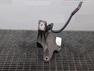 bontott AUDI A6 C6 Motor Tartó Bak Jobb