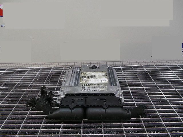 bontott AUDI A6 C6 Motorvezérlő