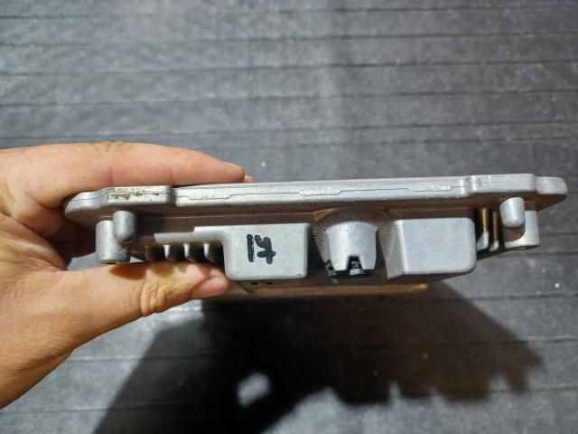 bontott AUDI A6 C6 Motorvezérlő