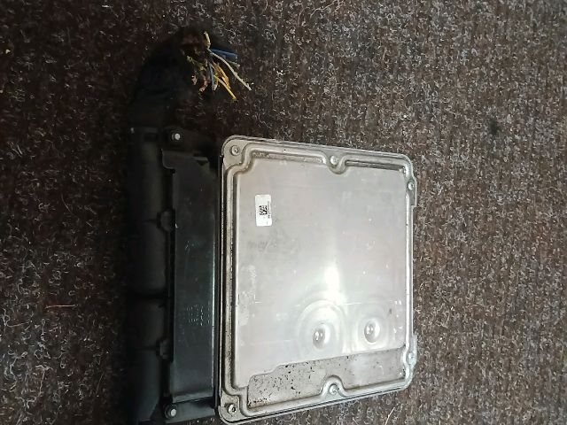 bontott AUDI A6 C6 Motorvezérlő