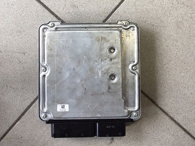 bontott AUDI A6 C6 Motorvezérlő