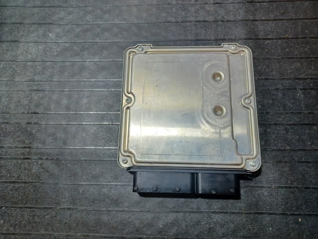 bontott AUDI A6 C6 Motorvezérlő