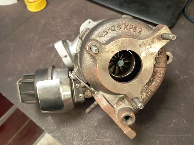 bontott AUDI A6 C6 Turbó