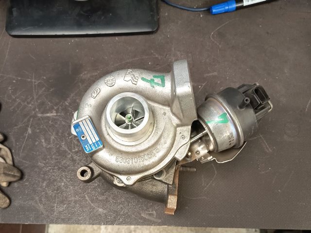 bontott AUDI A6 C6 Turbó