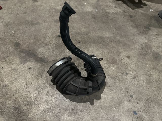 bontott AUDI A6 C6 Turbócső