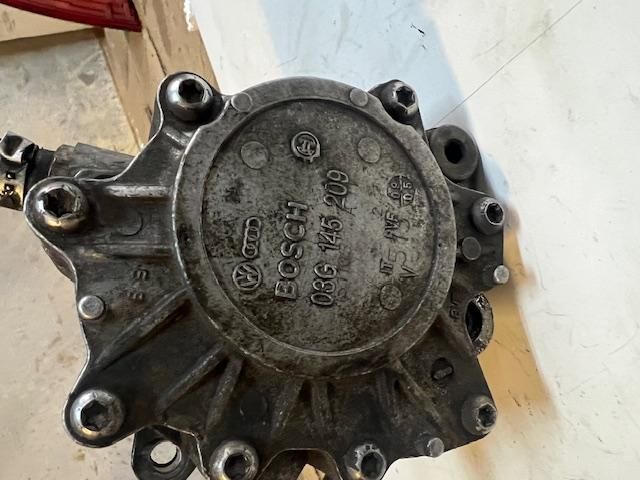 bontott AUDI A6 C6 Vákumpumpa