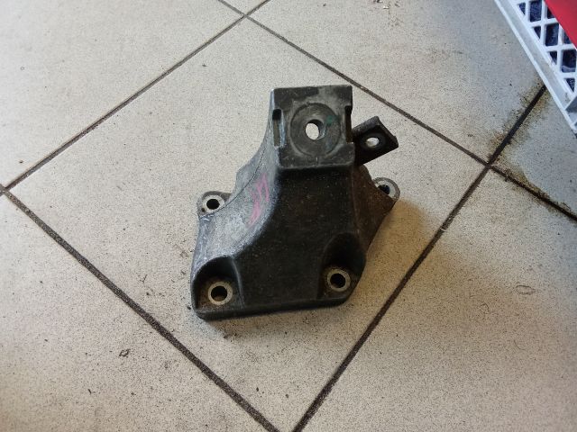 bontott AUDI A6 C6 Váltó Tartó Bak (Pozíciófüggetlen)