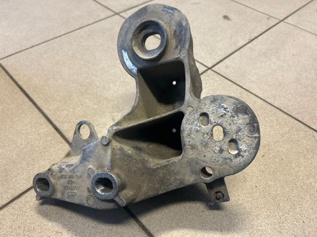 bontott AUDI A6 C6 Váltó Tartó Bak (Pozíciófüggetlen)