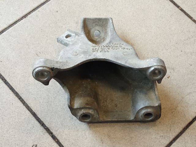 bontott AUDI A6 C6 Váltó Tartó Bak (Pozíciófüggetlen)