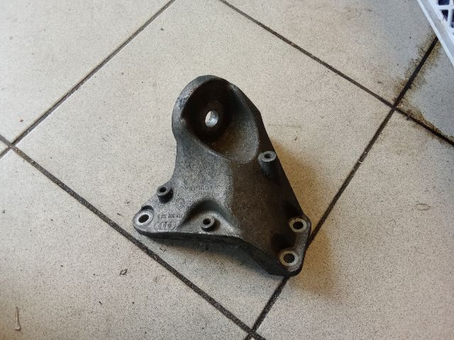 bontott AUDI A6 C6 Váltó Tartó Bak (Pozíciófüggetlen)