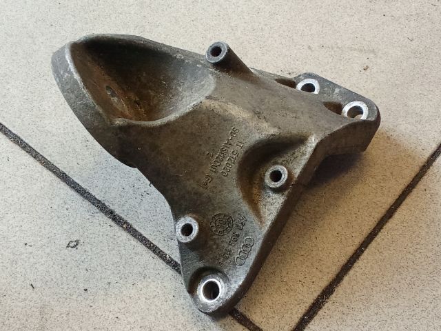 bontott AUDI A6 C6 Váltó Tartó Bak (Pozíciófüggetlen)