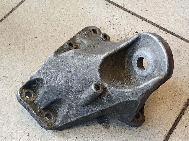 bontott AUDI A6 C6 Váltó Tartó Bak (Pozíciófüggetlen)