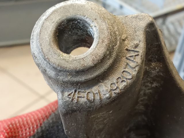 bontott AUDI A6 C6 Váltó Tartó Bak (Pozíciófüggetlen)