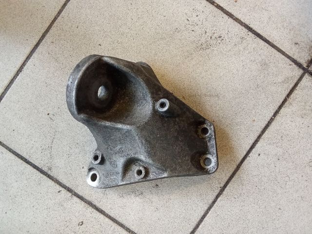 bontott AUDI A6 C6 Váltó Tartó Bak (Pozíciófüggetlen)