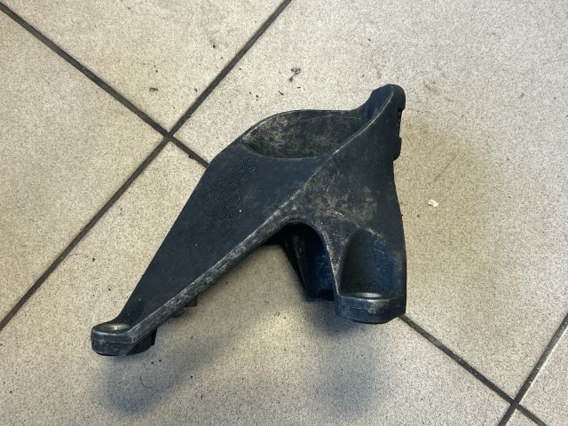 bontott AUDI A6 C6 Váltó Tartó Bak (Pozíciófüggetlen)