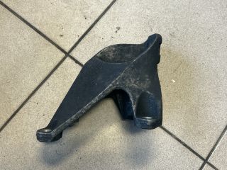 bontott AUDI A6 C6 Váltó Tartó Bak (Pozíciófüggetlen)