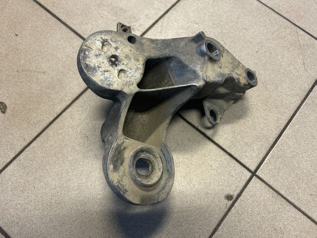 bontott AUDI A6 C6 Váltó Tartó Bak (Pozíciófüggetlen)