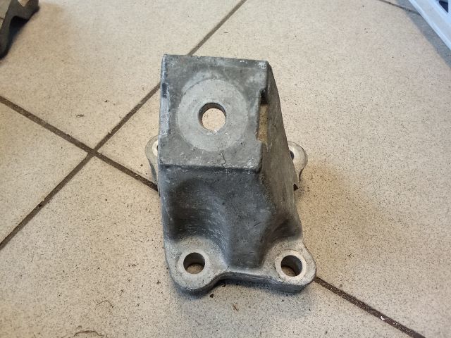 bontott AUDI A6 C6 Váltó Tartó Bak (Pozíciófüggetlen)