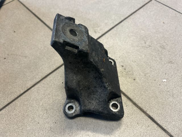 bontott AUDI A6 C6 Váltó Tartó Bak (Pozíciófüggetlen)