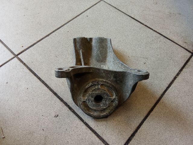 bontott AUDI A6 C6 Váltó Tartó Bak (Pozíciófüggetlen)