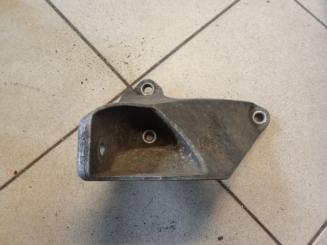 bontott AUDI A6 C6 Váltó Tartó Bak (Pozíciófüggetlen)