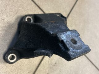 bontott AUDI A6 C6 Váltó Tartó Bak (Pozíciófüggetlen)