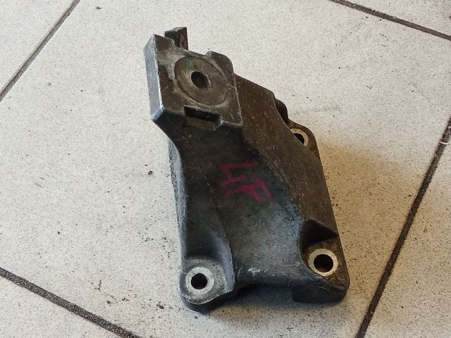 bontott AUDI A6 C6 Váltó Tartó Bak (Pozíciófüggetlen)