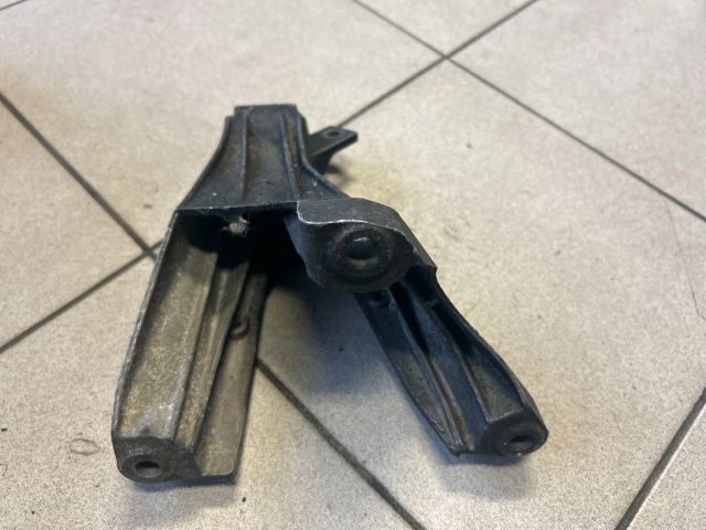 bontott AUDI A6 C6 Váltó Tartó Bak (Pozíciófüggetlen)