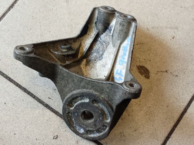 bontott AUDI A6 C6 Váltó Tartó Bak (Pozíciófüggetlen)