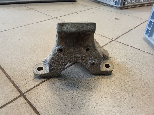 bontott AUDI A6 C6 Váltó Tartó Bak (Pozíciófüggetlen)