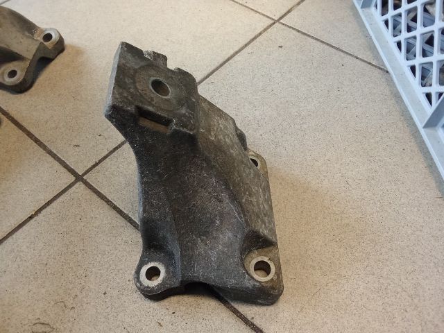 bontott AUDI A6 C6 Váltó Tartó Bak (Pozíciófüggetlen)