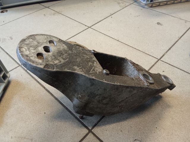 bontott AUDI A6 C6 Váltó Tartó Bak (Pozíciófüggetlen)