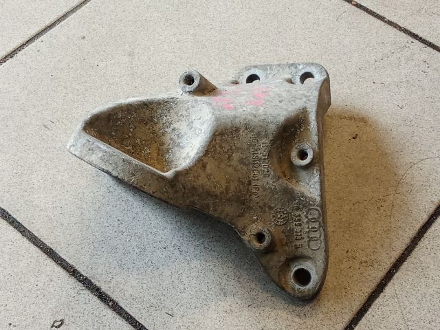 bontott AUDI A6 C6 Váltó Tartó Bak (Pozíciófüggetlen)