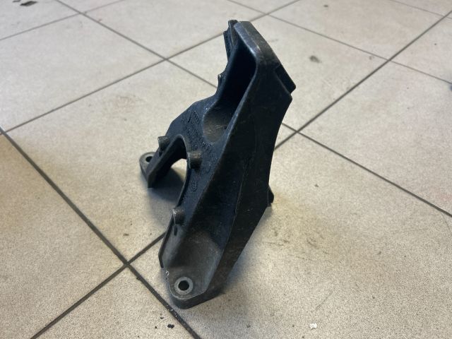 bontott AUDI A6 C6 Váltó Tartó Bak (Pozíciófüggetlen)