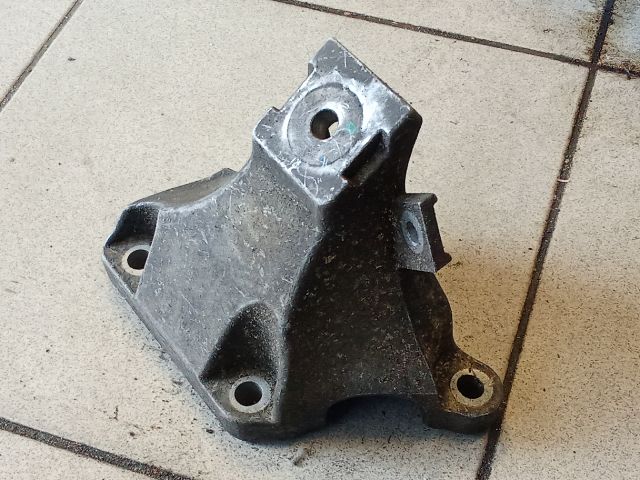 bontott AUDI A6 C6 Váltó Tartó Bak (Pozíciófüggetlen)