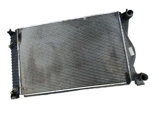 bontott AUDI A6 C6 Vízhűtő Radiátor (Klímás)