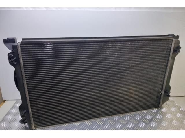 bontott AUDI A6 C6 Vízhűtő Radiátor (Nem klímás)