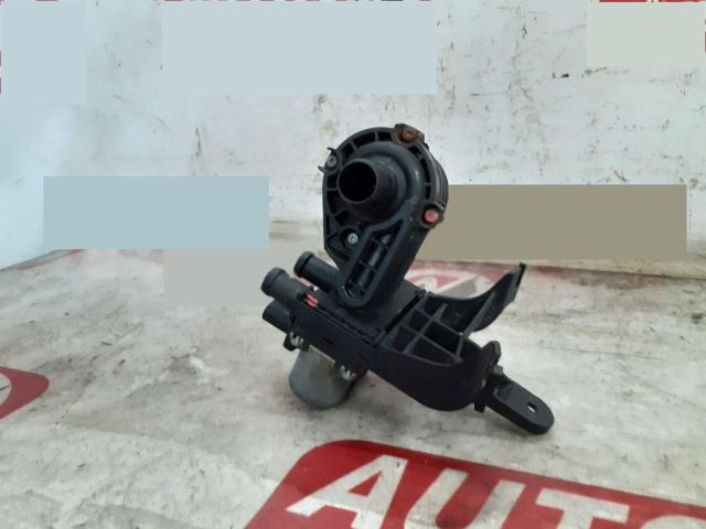 bontott AUDI A6 C6 Vízpumpa