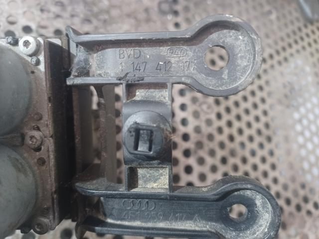 bontott AUDI A6 C6 Vízpumpa