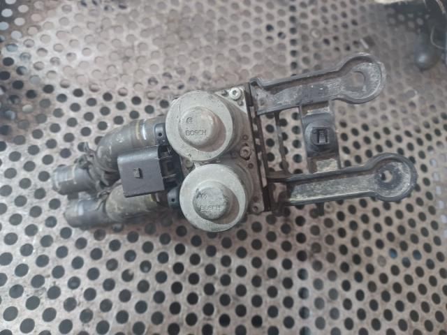 bontott AUDI A6 C6 Vízpumpa