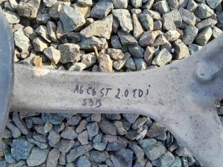 bontott AUDI A6 C6 Bal első Csonkállvány