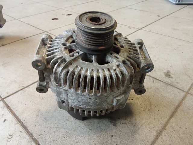 bontott AUDI A6 C6 Generátor