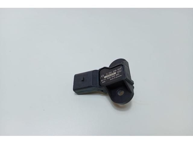 bontott AUDI A6 C6 Jeladó (Magában)