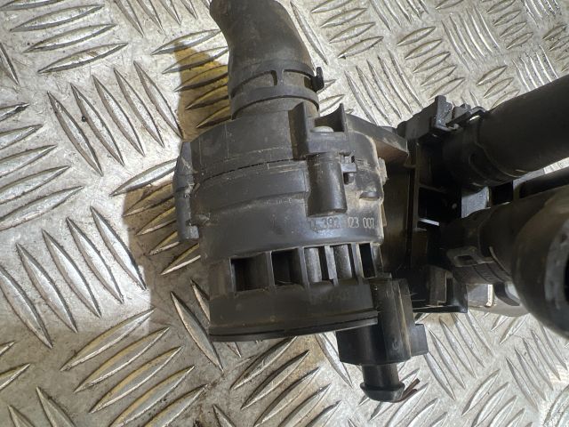 bontott AUDI A6 C6 Vízpumpa