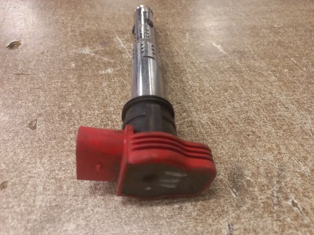 bontott AUDI A6 C6 Gyújtótrafó