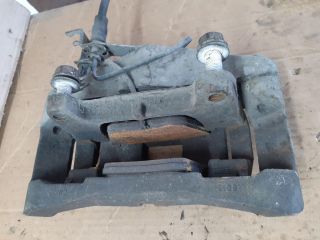 bontott AUDI A6 C6 Jobb első Féknyereg Munkahengerrel